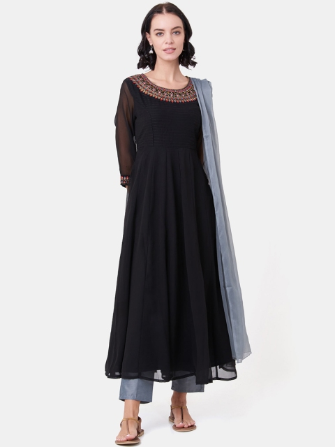 

IMARA Women Black & Grey Yoke Design Kurta with Trousers & Dupatta
