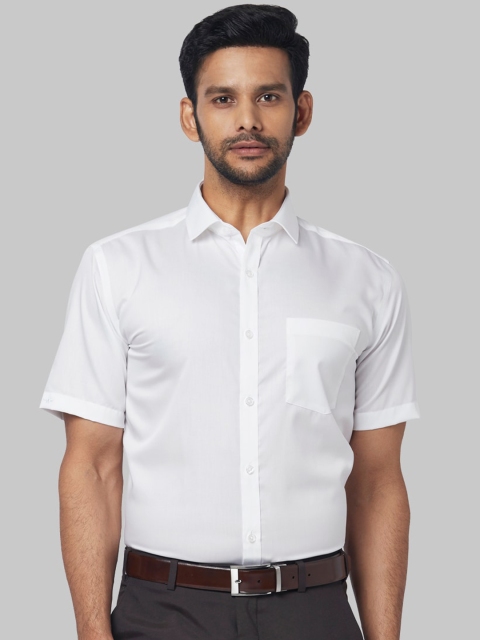 

Park Avenue Men White Regular Fit Solid Formal Shirt