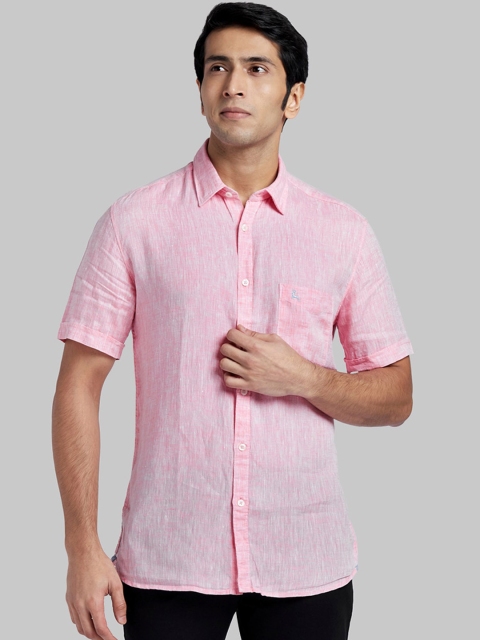 

Parx Men Pink Regular Fit Solid Casual Shirt