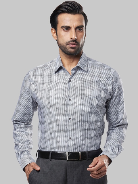 

Raymond Men Grey Regular Fit Checked Formal Shirt