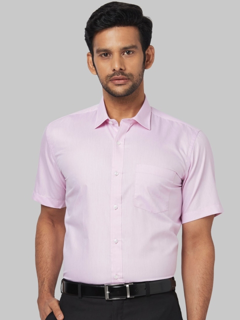 

Park Avenue Men Pink Regular Fit Solid Formal Shirt