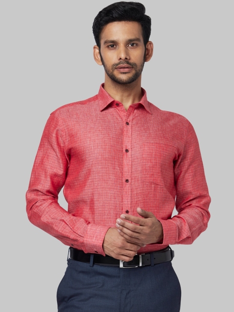

Park Avenue Men Red Regular Fit Solid Casual Shirt