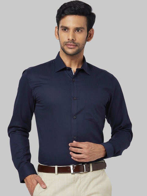 

Park Avenue Men Navy Blue Regular Fit Solid Formal Shirt
