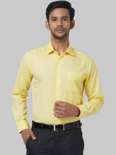 

Park Avenue Men Yellow Regular Fit Solid Formal Shirt