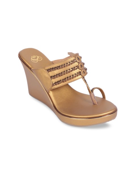 

Sole To Soul Women Gold-Toned Embellished Heels