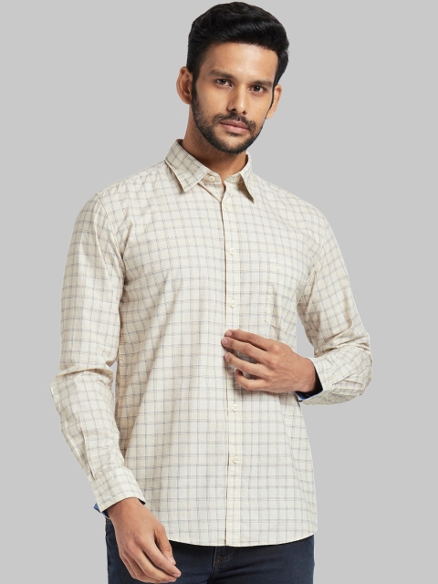 

Parx Men Cream & Beige Regular Fit Checked Casual Shirt