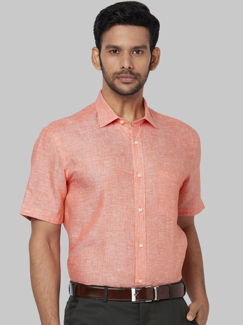 

Park Avenue Men Orange Regular Fit Solid Formal Shirt
