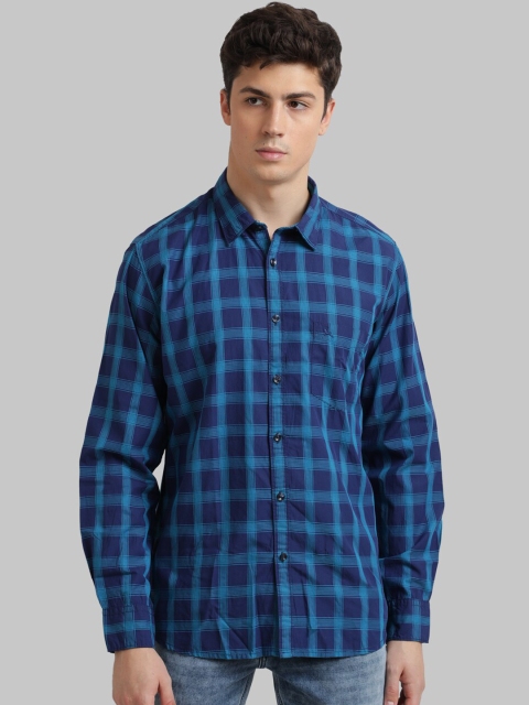 

Parx Men Blue Regular Fit Checked Casual Shirt