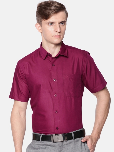 

Jansons Men Magenta Regular Fit Solid Formal Shirt