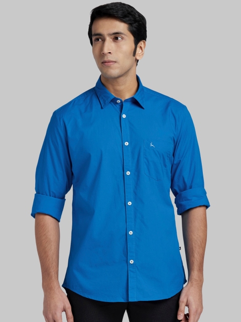 

Parx Men Blue Regular Fit Solid Casual Shirt