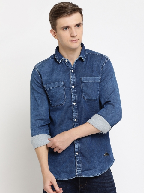 

Wrangler Men Blue Regular Fit Faded Casual Shirt