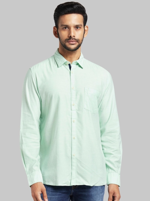 

Parx Men Green Regular Fit Solid Casual Shirt