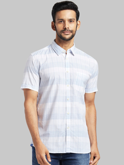 

Parx Men Blue & White Regular Fit Checked Casual Shirt