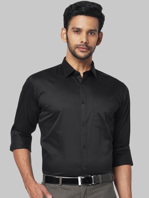 

Park Avenue Men Black Regular Fit Solid Formal Shirt