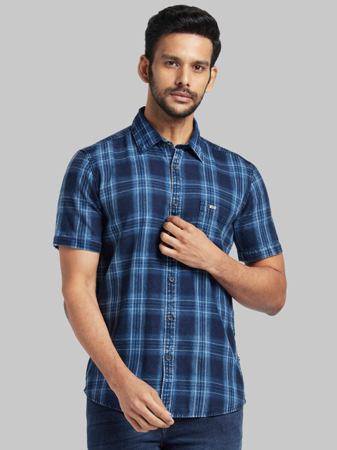 

Parx Men Navy Blue Regular Fit Checked Casual Shirt