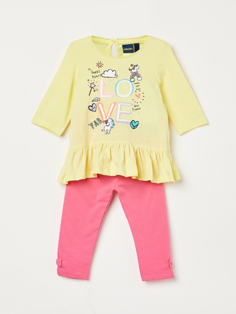 

Juniors by Lifestyle Girls Yellow & Pink Printed Top with Capris