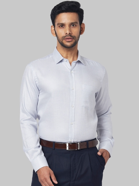 

Park Avenue Men White & Blue Regular Fit Printed Casual Shirt