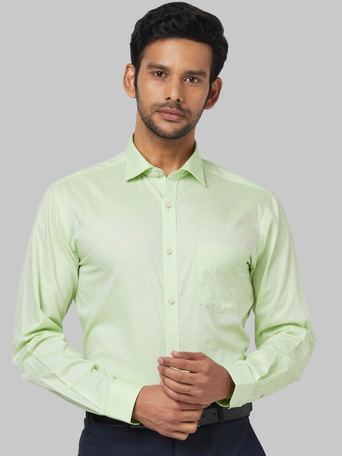 

Park Avenue Men Green Regular Fit Solid Formal Shirt