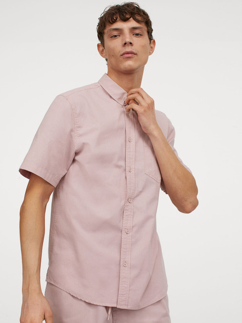 

H&M Men Pink Solid Short-Sleeved Cotton Shirt