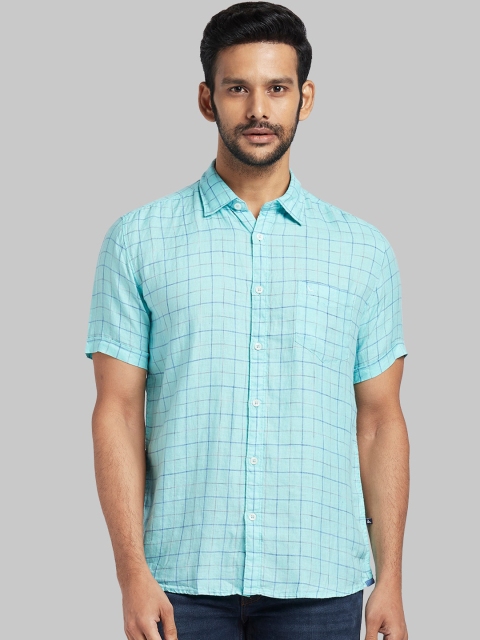 

Parx Men Blue Regular Fit Checked Casual Shirt