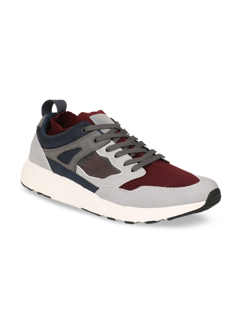 

North Star Men Grey Colourblocked Sneakers