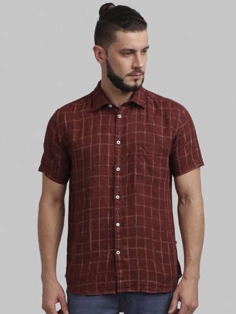 

Parx Men Brown Regular Fit Checked Casual Shirt