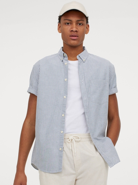 

H&M Men Blue Striped Short-Sleeved Oxford Shirt
