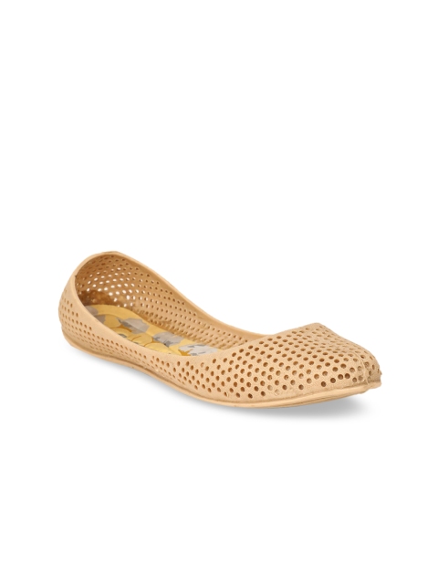 

Sandak by Bata Women Beige Textured Ballerinas