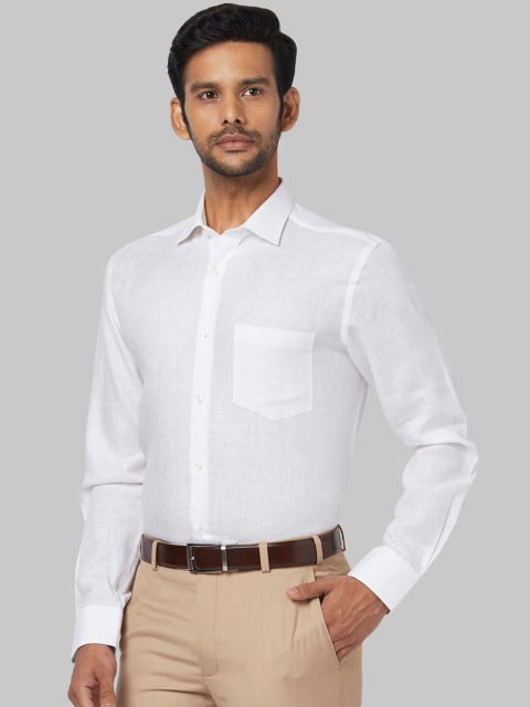 

Park Avenue Men White Regular Fit Solid Formal Shirt