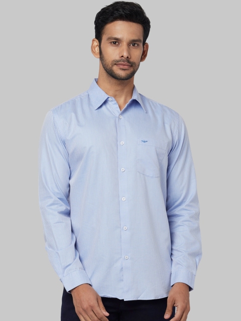 

Park Avenue Men Blue Regular Fit Checked Casual Shirt