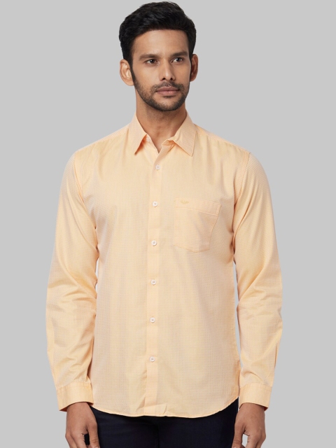

Park Avenue Men Yellow Regular Fit Self Design Casual Shirt
