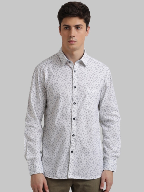

Parx Men White Regular Fit Printed Casual Shirt