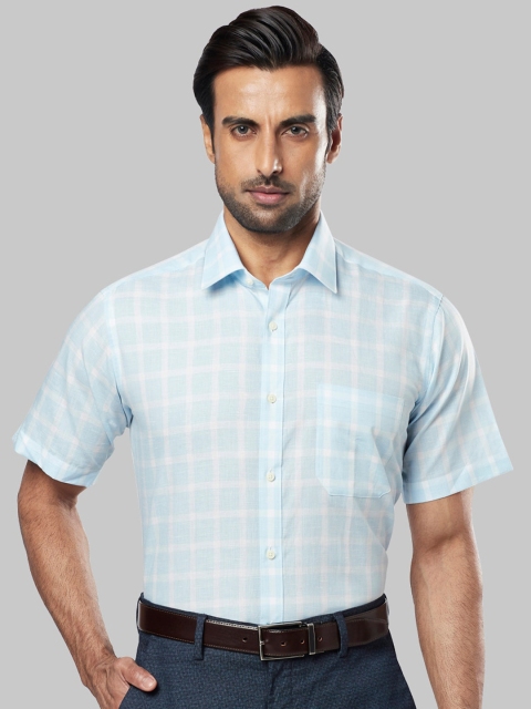 

Raymond Men Blue Regular Fit Checked Formal Shirt