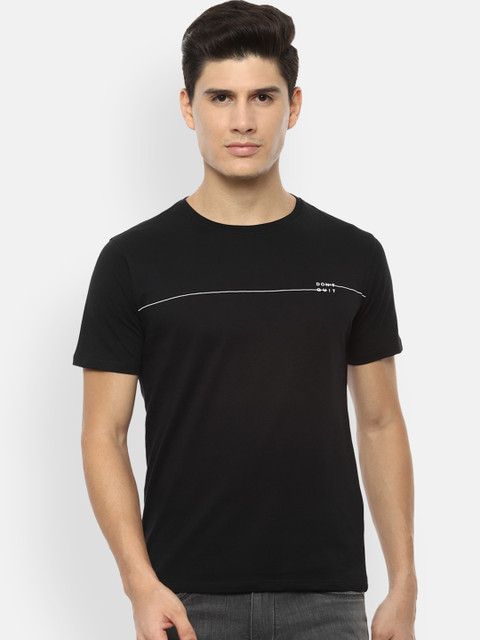 

V Dot Men Black Solid Round Neck T-shirt