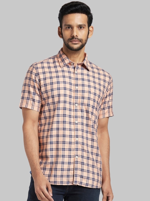 

Parx Men Orange & Blue Regular Fit Checked Casual Shirt