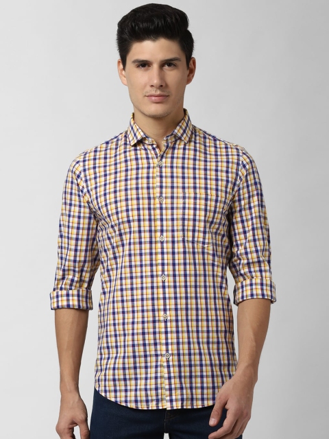 

Peter England Casuals Men White & Navy Blue Slim Fit Checked Casual Shirt