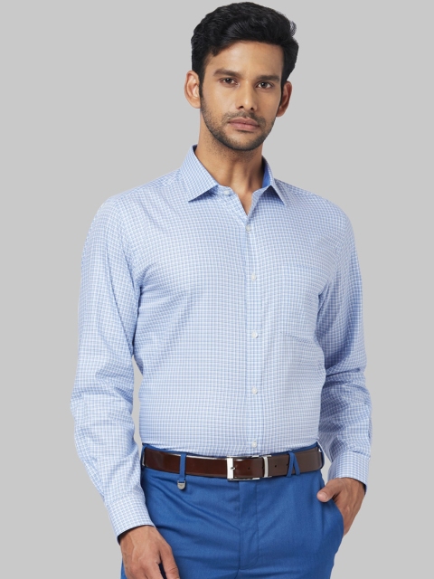 

Park Avenue Men Blue Regular Fit Checked Formal Shirt