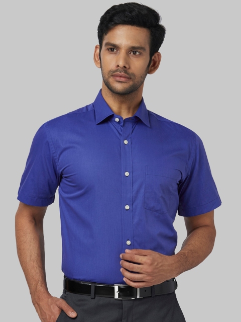 

Park Avenue Men Blue Regular Fit Solid Formal Shirt