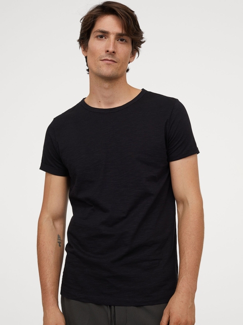

H&M Men Black Solid Cotton T-shirt Regular Fit