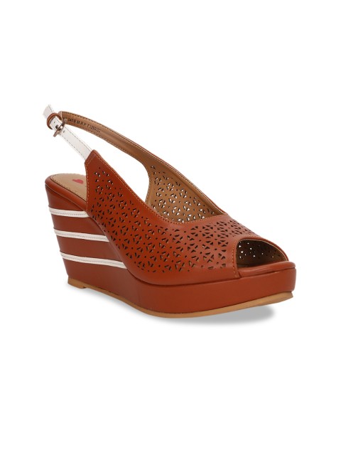 

Footin Women Brown Solid Peep Toes