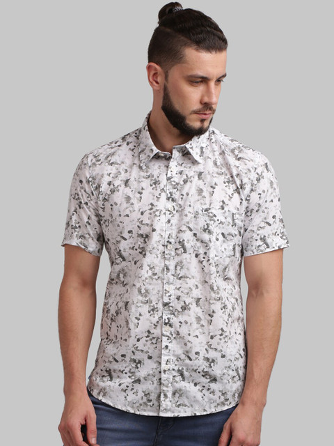 

Parx Men Grey & White Regular Fit Printed Casual Shirt