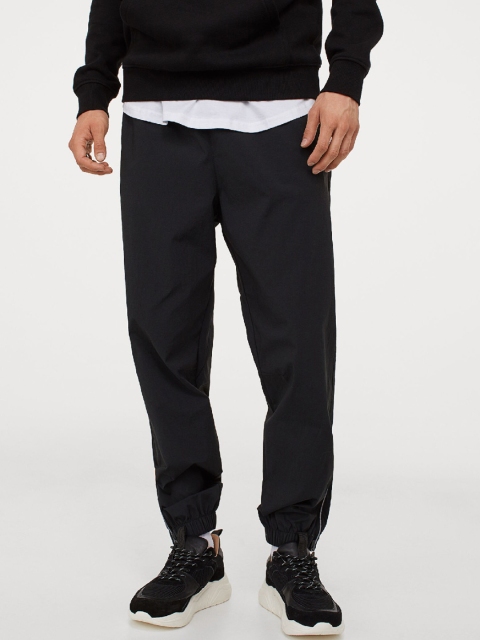 

H&M Men Black Solid Joggers Regular Fit