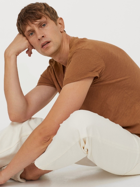

H&M Men Brown Cotton T-shirt Regular Fit