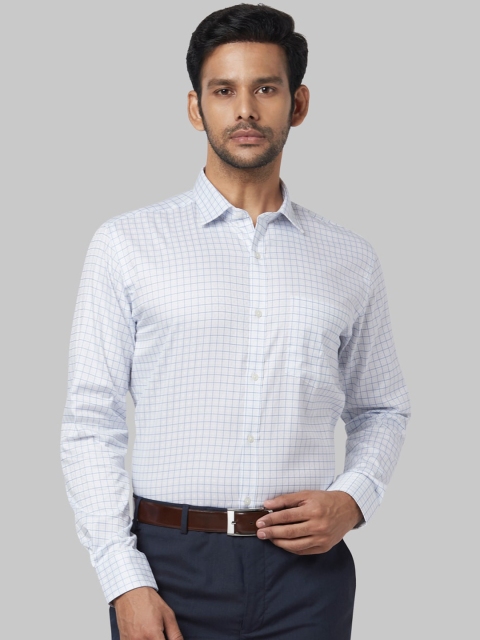 

Park Avenue Men Blue Regular Fit Checked Formal Shirt