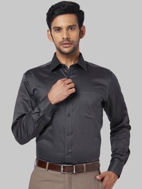 

Park Avenue Men Grey Regular Fit Solid Formal Shirt
