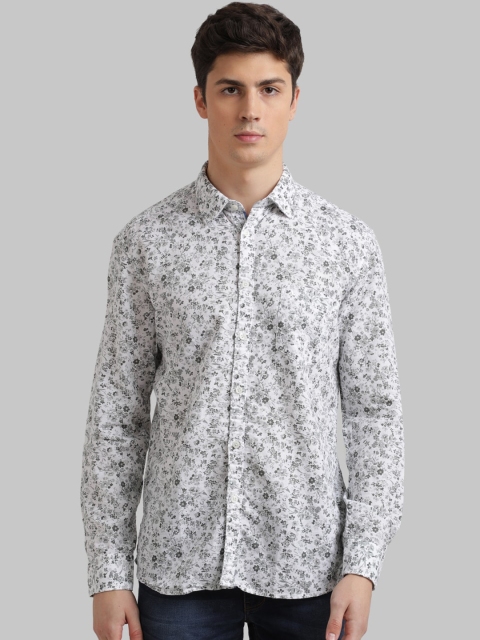 

Parx Men White & Grey Regular Fit Printed Casual Shirt
