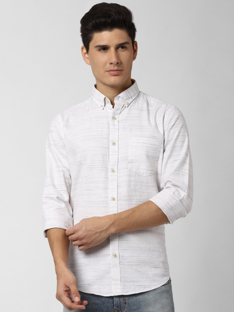 

Peter England Casuals Men White Slim Fit Solid Casual Shirt