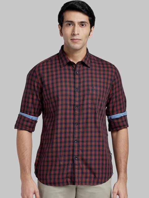 

Parx Men Orange & Navy Blue Regular Fit Checked Casual Shirt