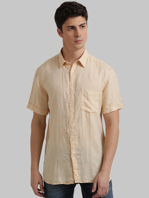

Parx Men Beige Regular Fit Solid Casual Shirt