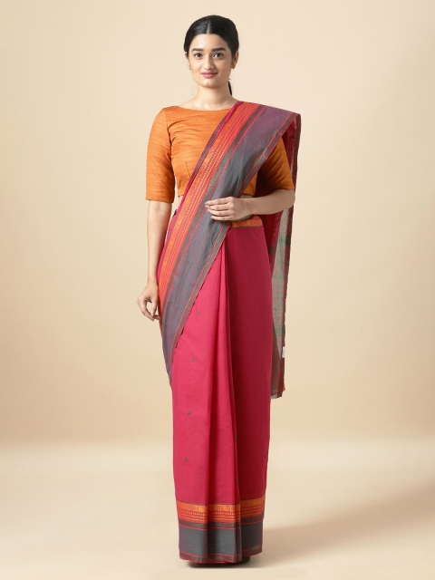 

Taneira Pink Solid Handloom Pure Cotton Saree